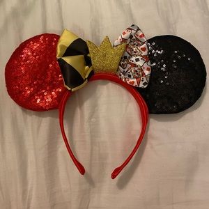 Queen of Hearts ears